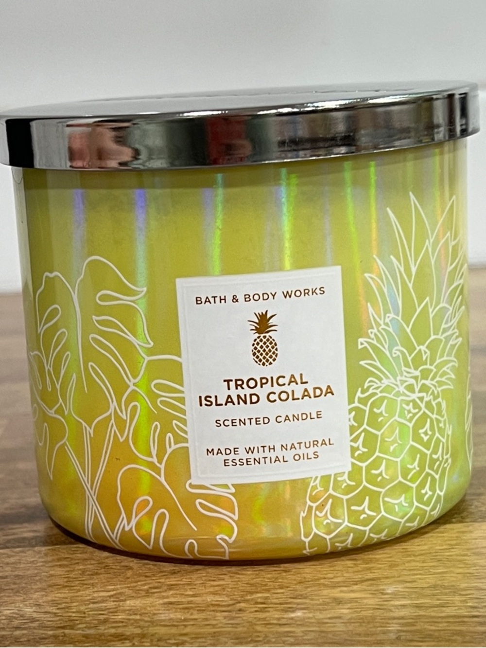 Bath & Body Works Tropical Island Colada Candle - Lime Green & Silver